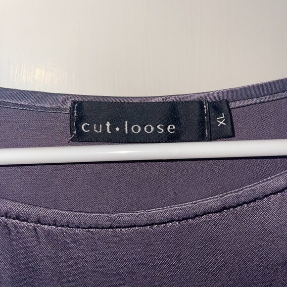 Cut Loose Satin Gray Top with tie - Picture 4 of 5